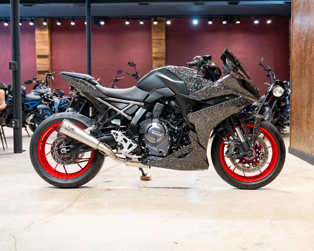 2024 ZUSUKI GSX-8R
