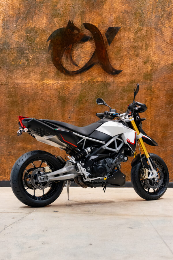 2014 APRILIA DORSODURO 750 ABS - Image 4