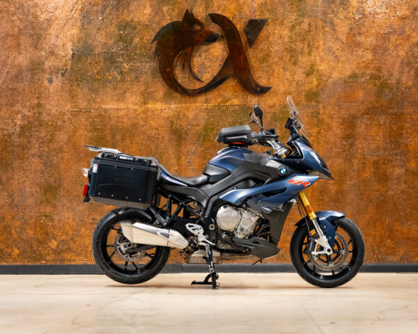 2018 BMW S1000XR - Image 2