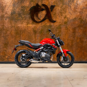 2023 BENELLI 302S