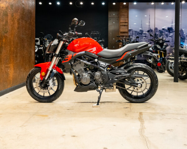 2023 BENELLI 302S - Image 13