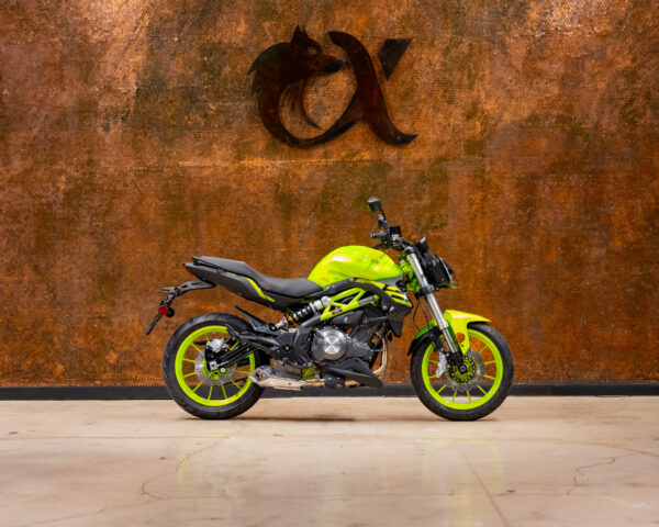 2023 BENELLI 302S