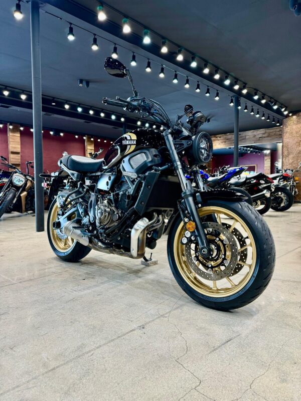 2023 YAMAHA XSR700 - Image 3