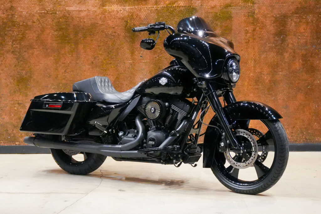 2010 HARLEY DAVIDSON STREET GLIDE CUSTOM