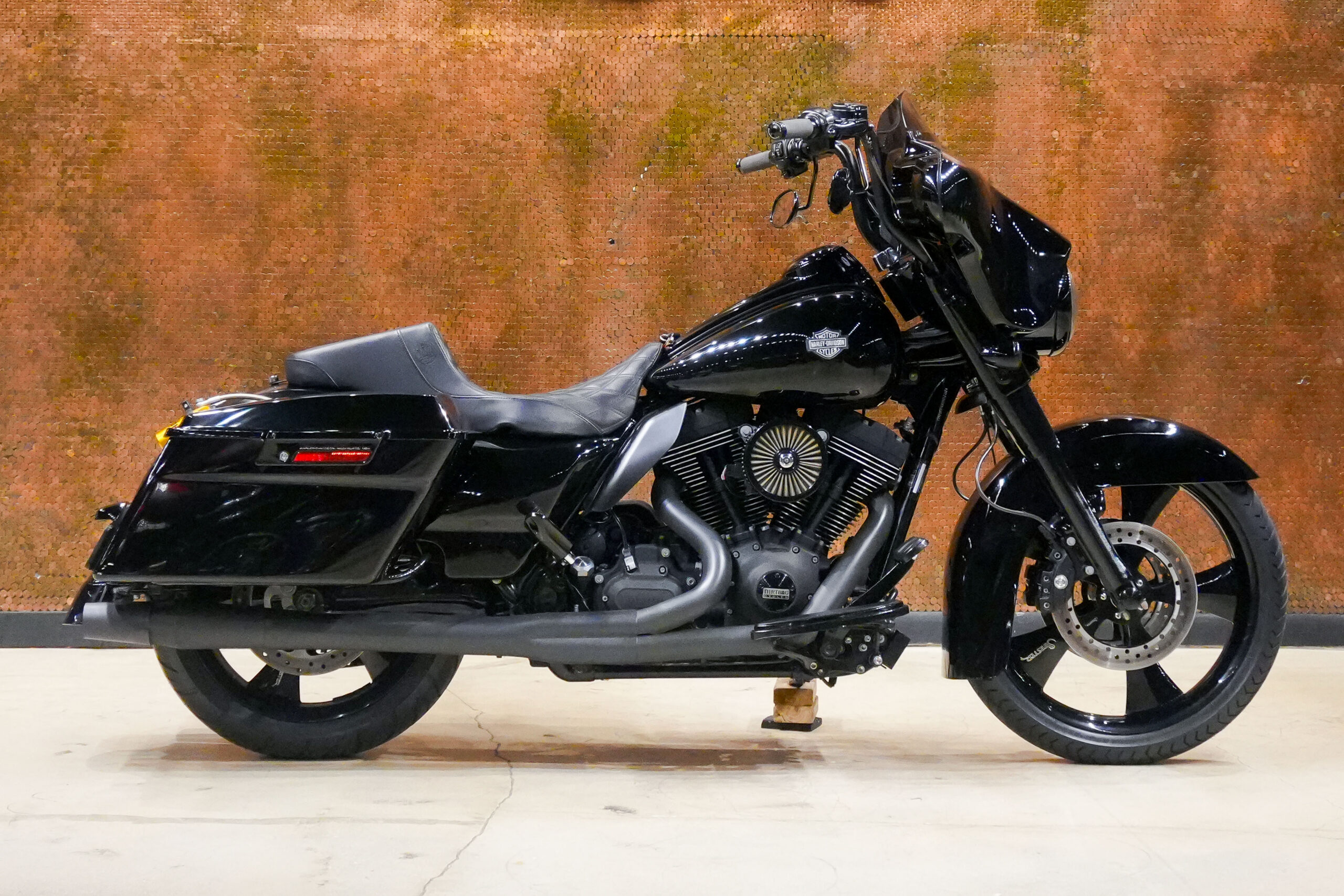 2010 HARLEY DAVIDSON STREET GLIDE CUSTOM
