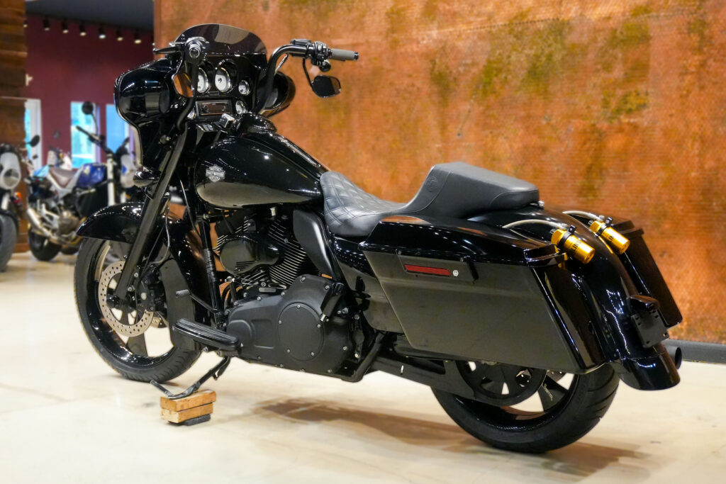 2010 HARLEY DAVIDSON STREET GLIDE CUSTOM