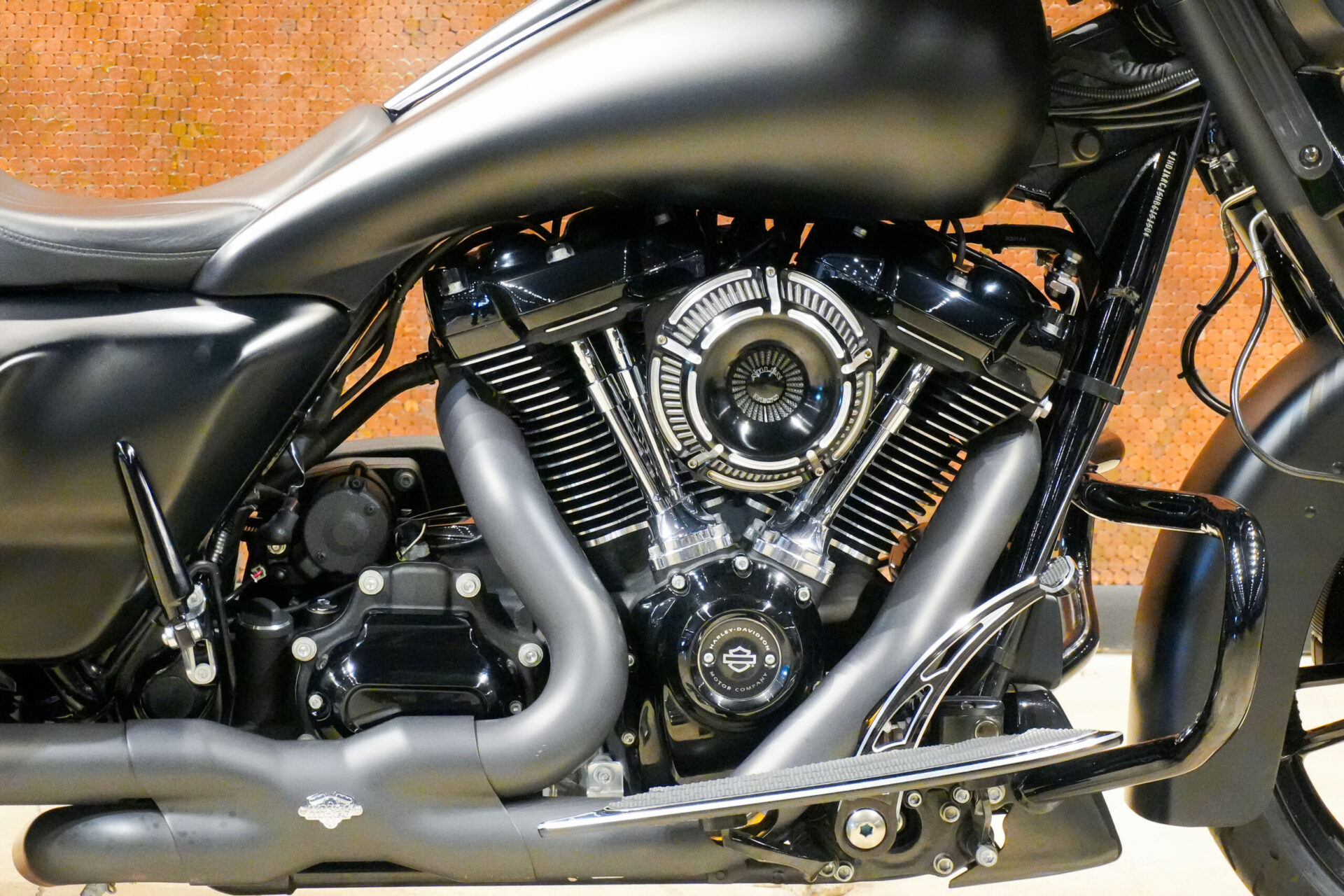 2017 HARLEY DAVIDSON XL1200CX ROADSTER