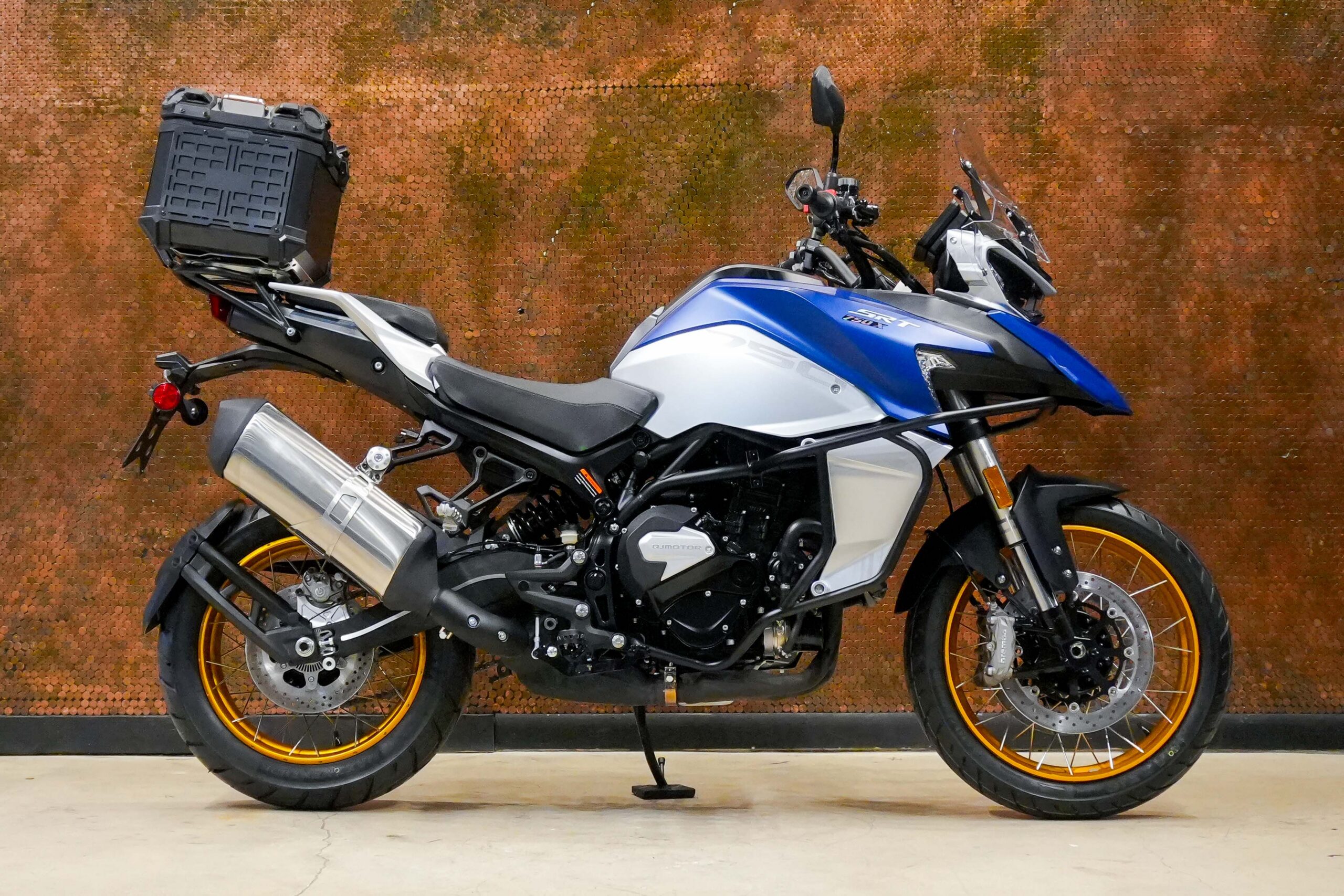 2023 QJ MOTOR SRT750