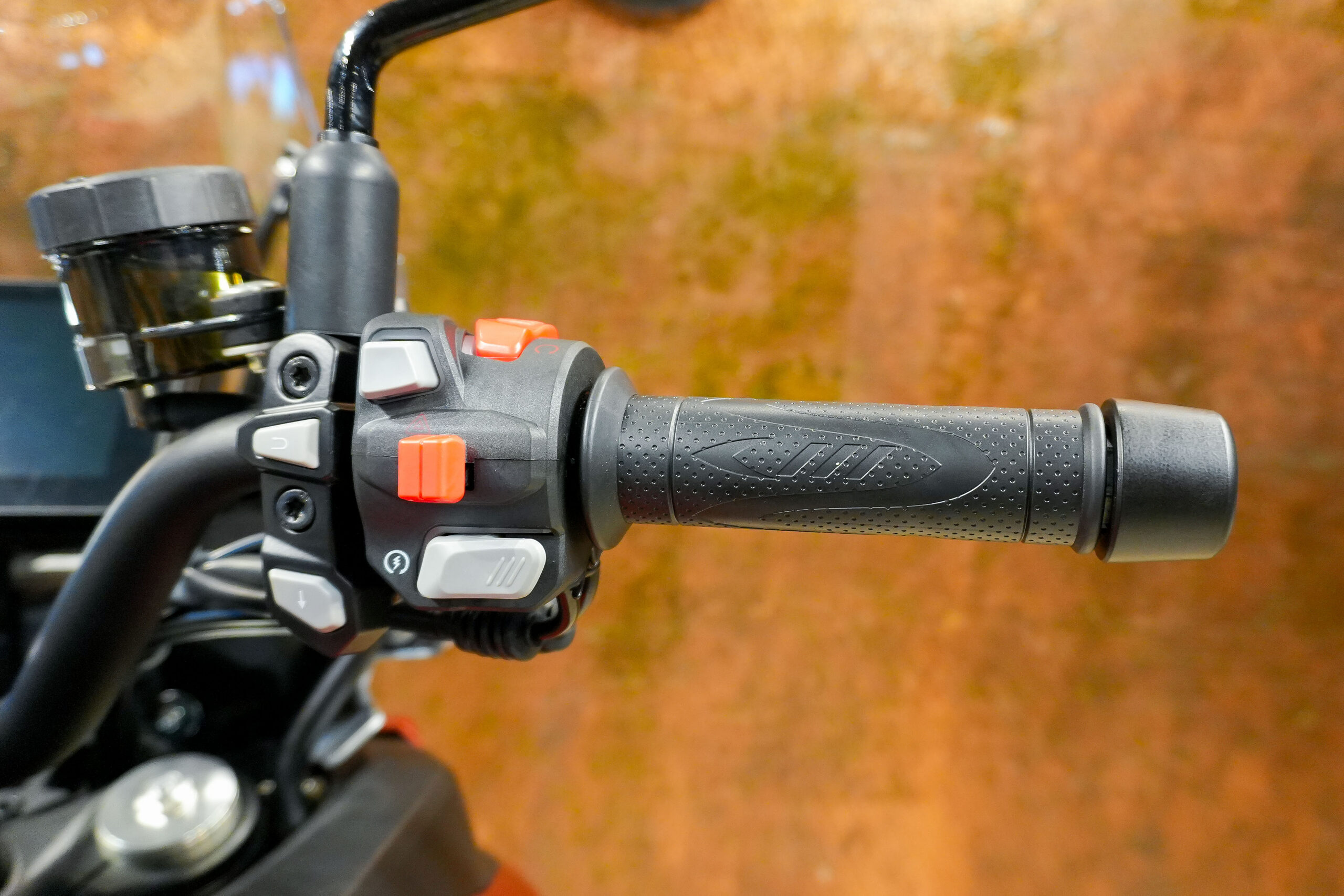 2023 QJ MOTOR SRT750