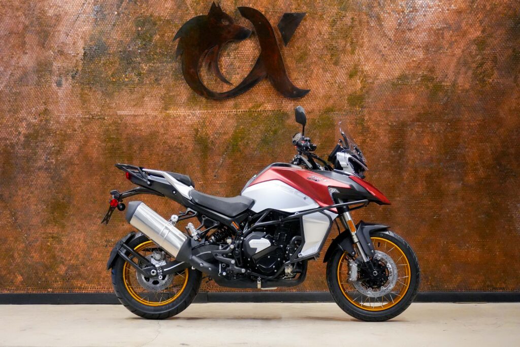 2023 QJ MOTOR SRT750