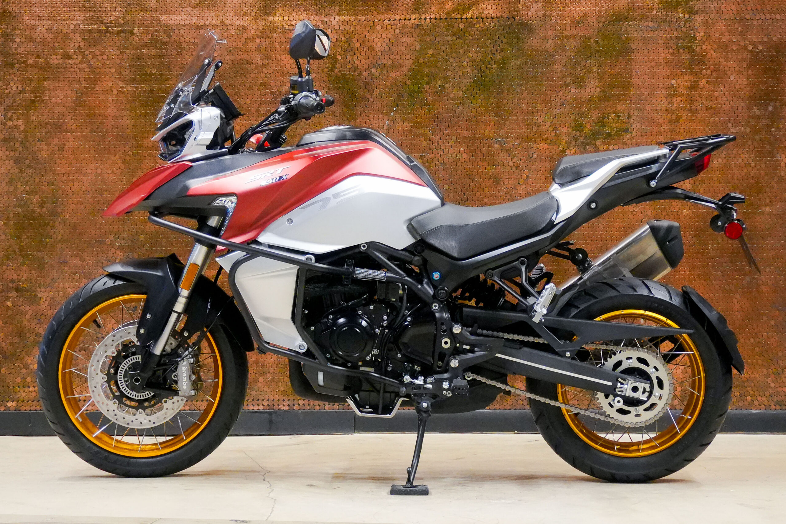 2023 QJ MOTOR SRT750