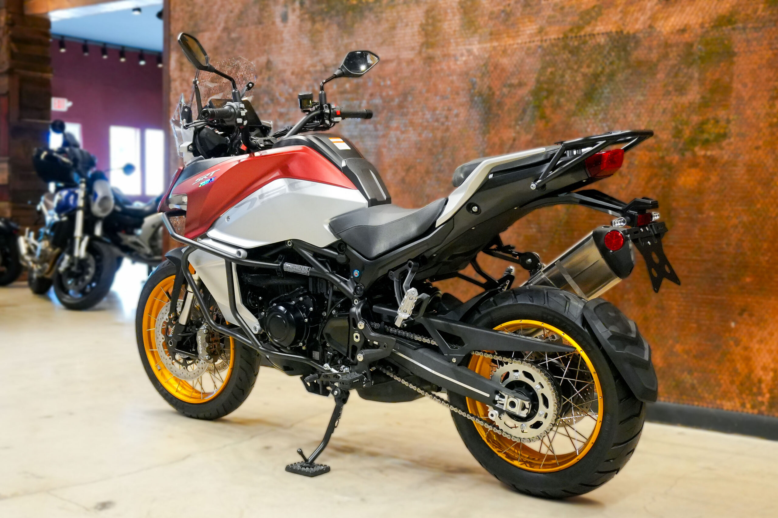 2023 QJ MOTOR SRT750