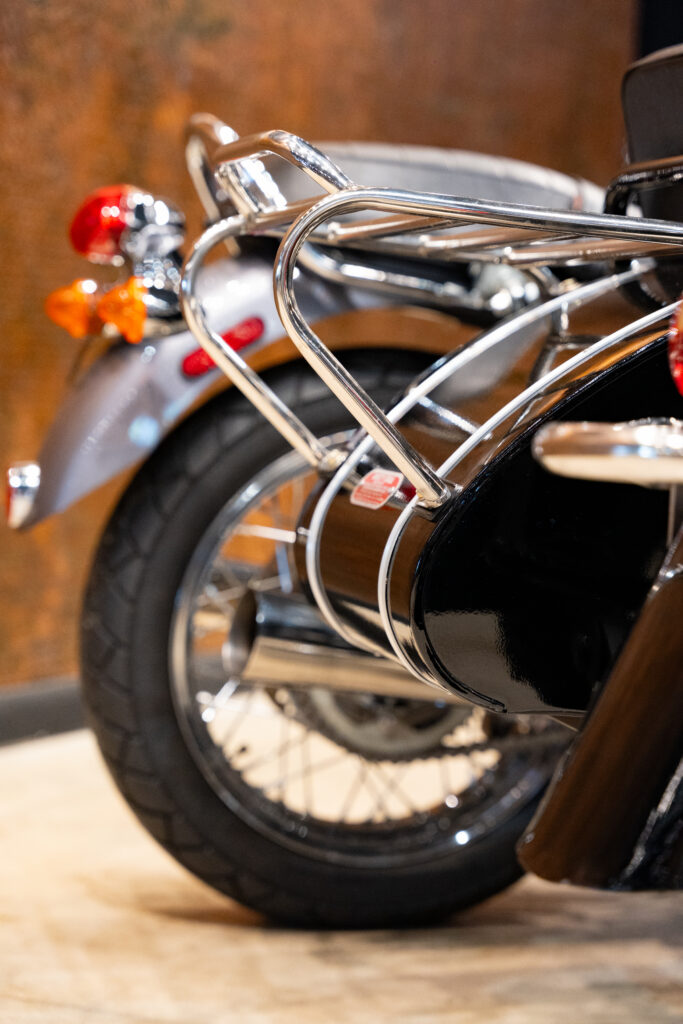 2013 TRIUMPH T100 BONNEVILLE (SIDE CAR)
