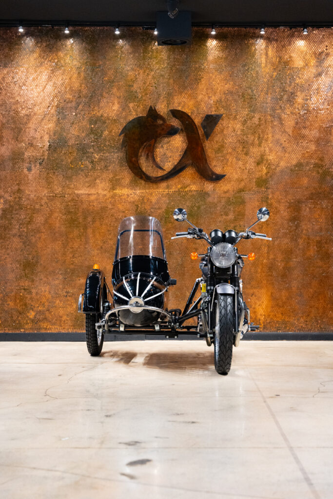 2013 TRIUMPH T100 BONNEVILLE (SIDE CAR)