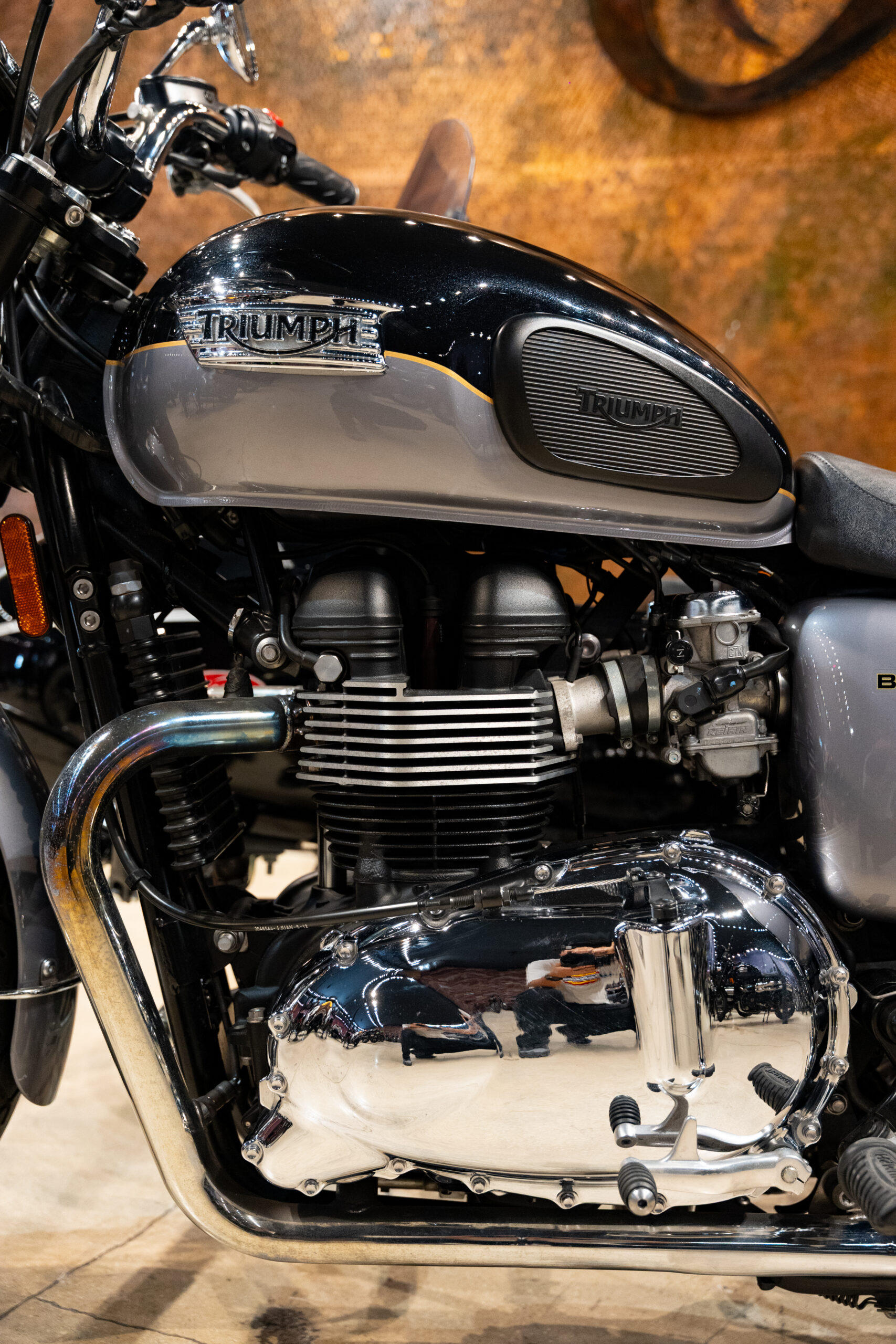 2013 TRIUMPH T100 BONNEVILLE (SIDE CAR)
