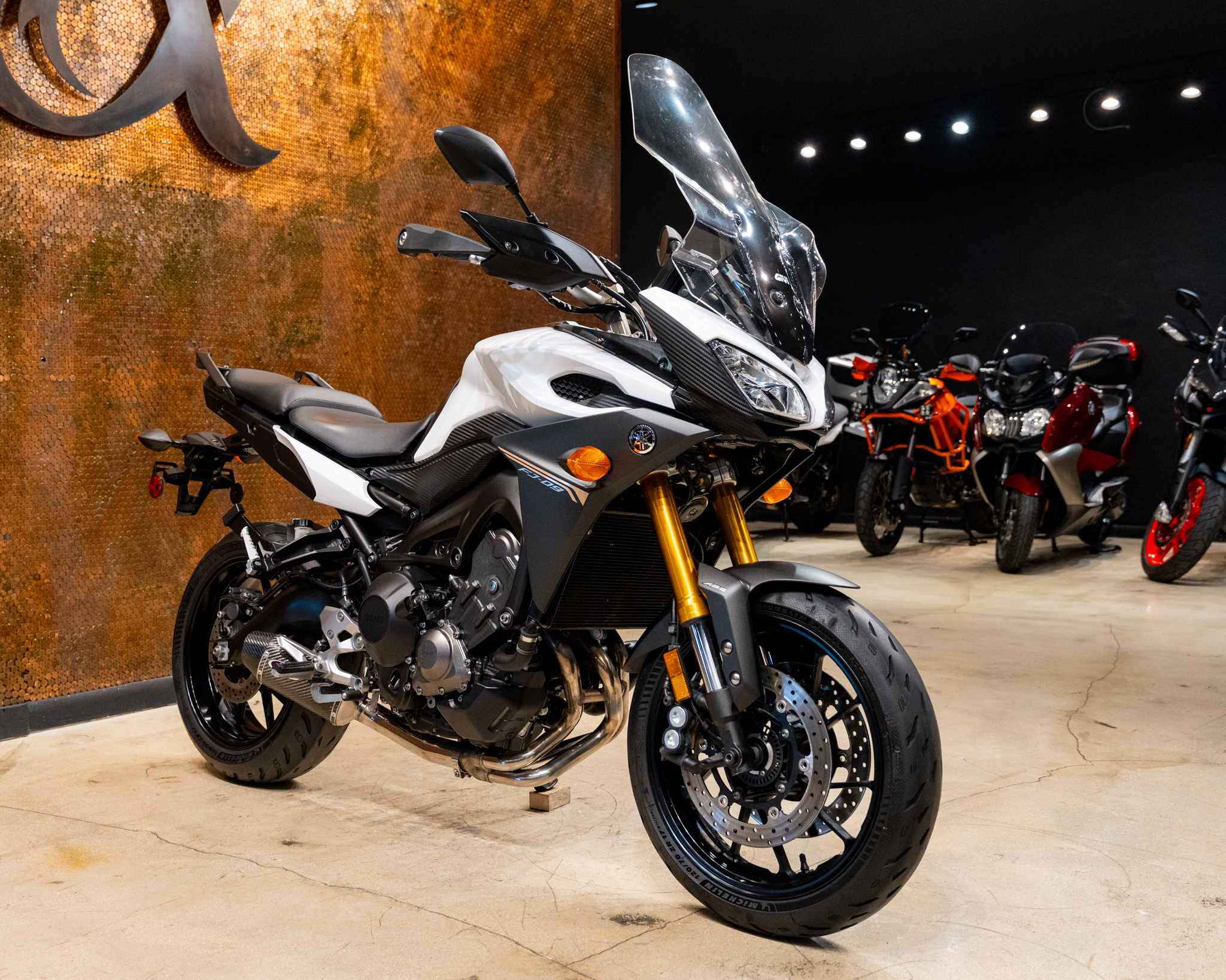 2017 YAMAHA FJ-09