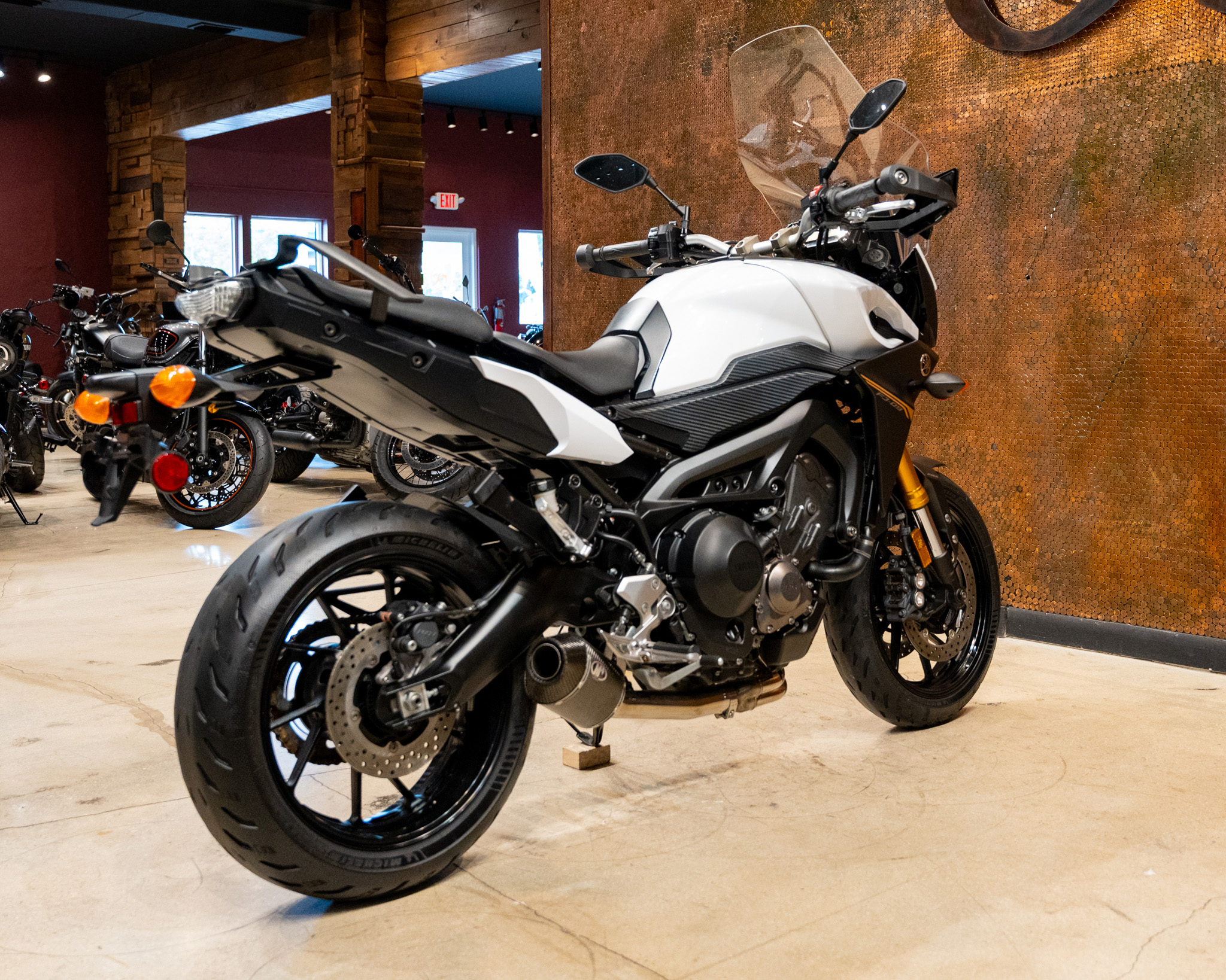 2017 YAMAHA FJ-09