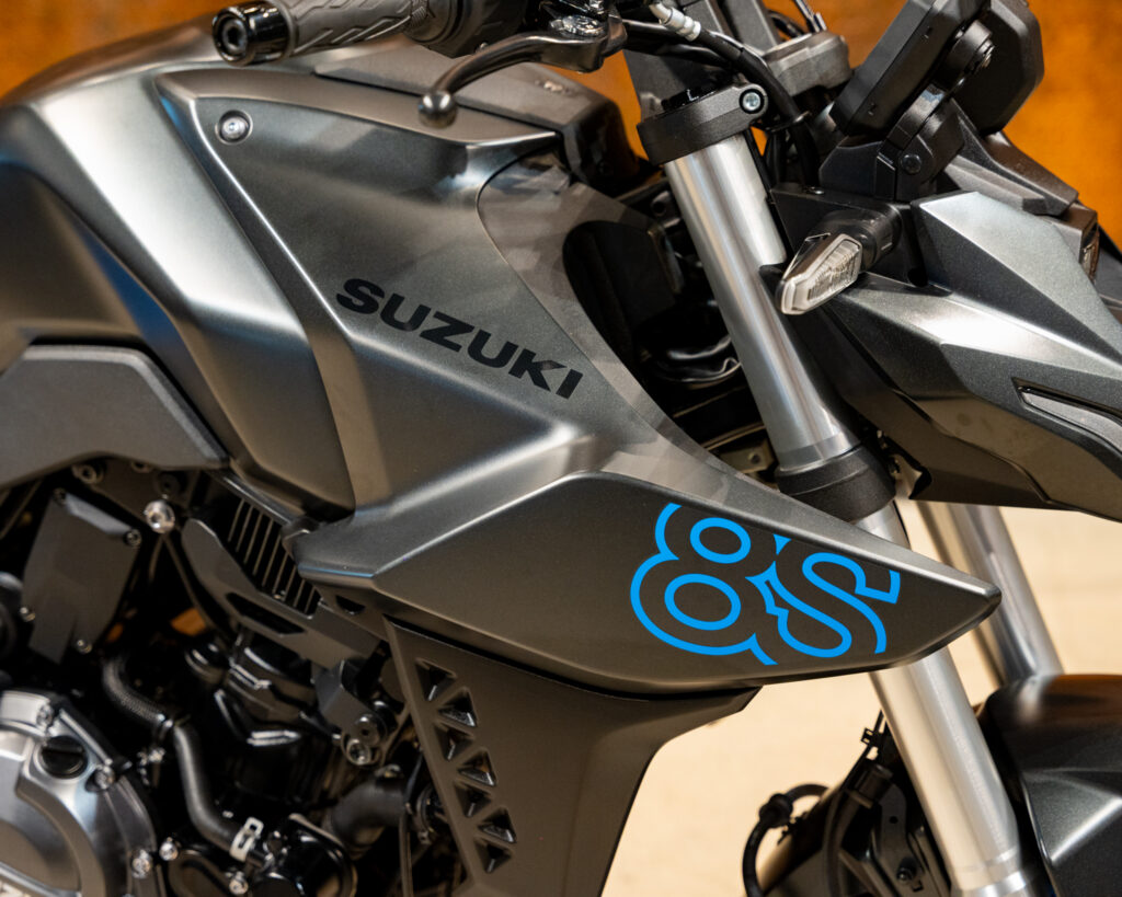 2024 SUZUKI GSX-8S