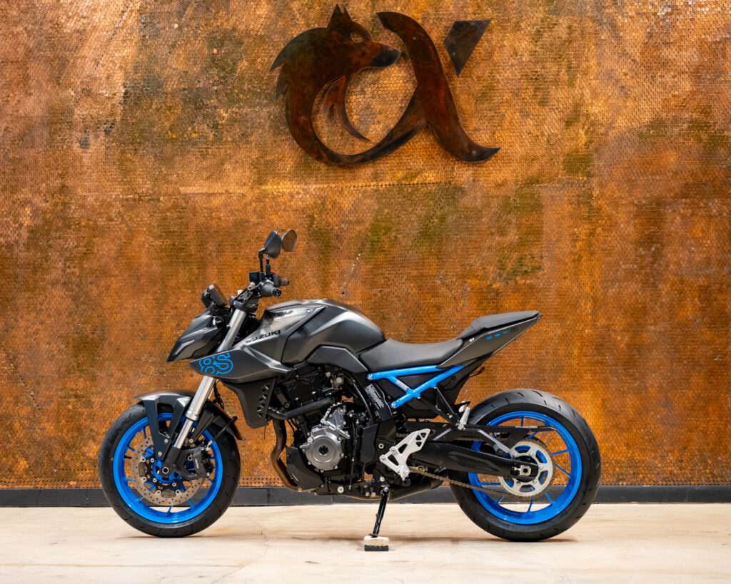 2024 SUZUKI GSX-8S