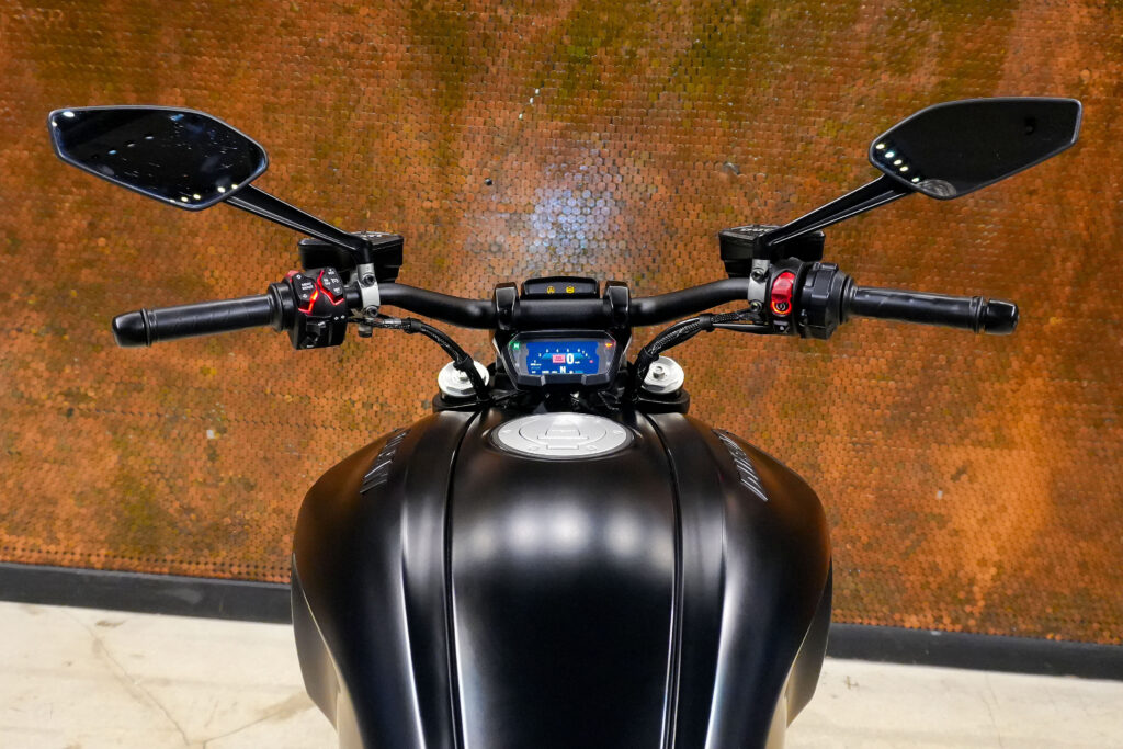 2021 DUCATI DIAVEL 1260