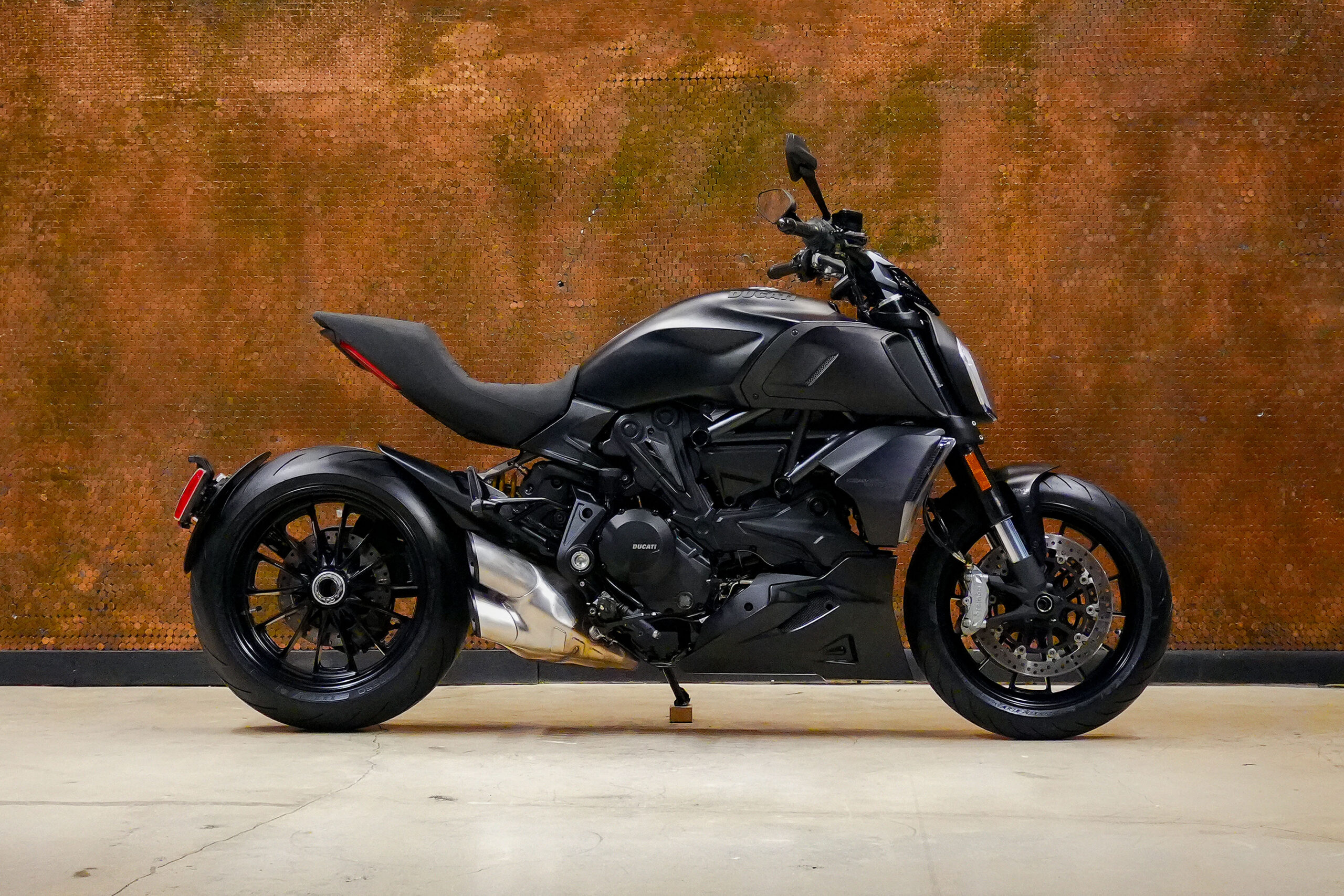 2021 DUCATI DIAVEL 1260