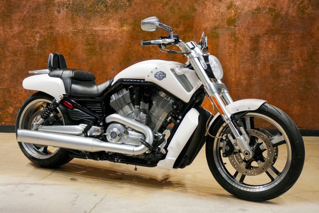 2013 HARLEY DAVIDSON V-ROD