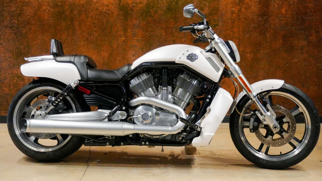 2013 HARLEY DAVIDSON V-ROD