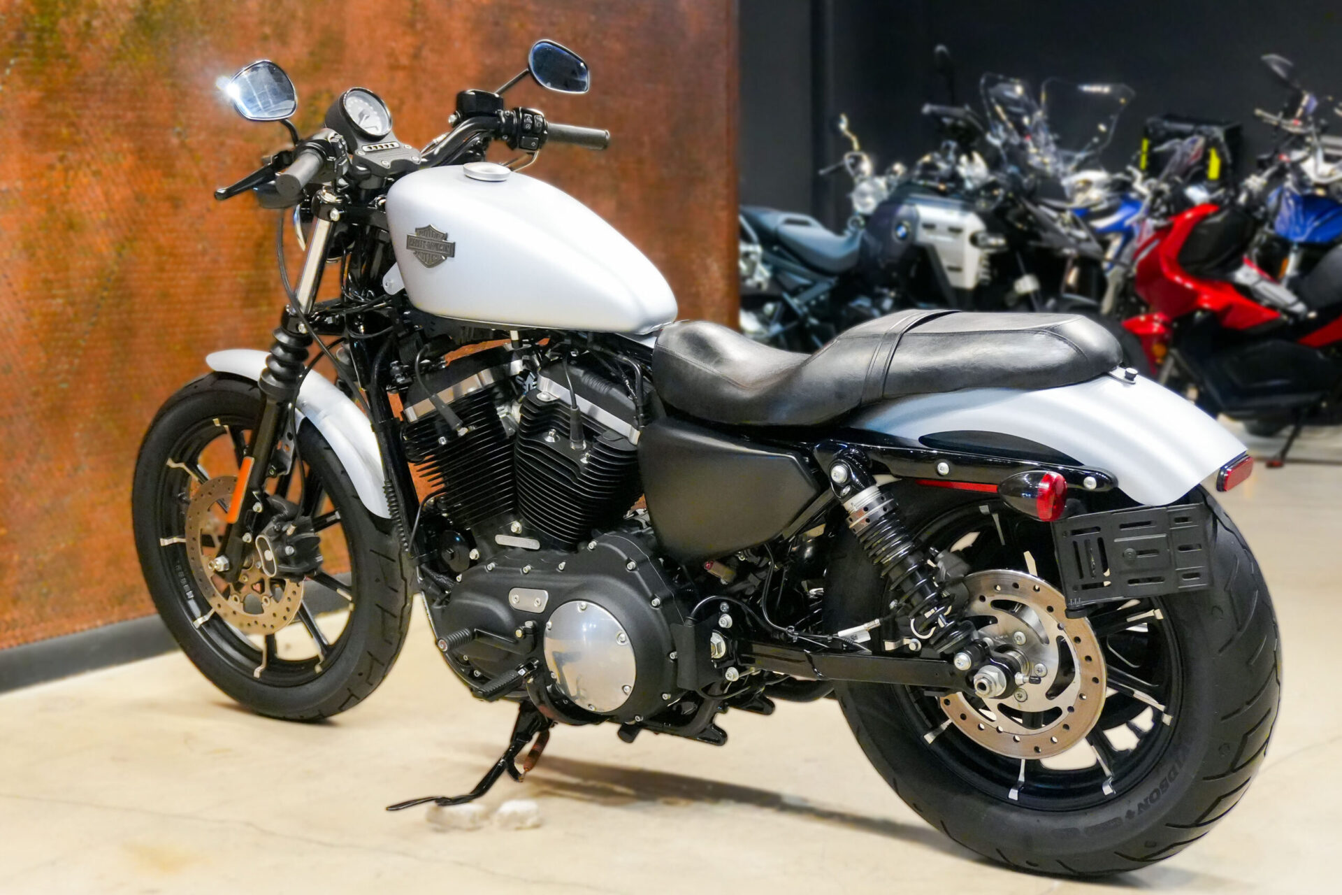 2020 HARLEY DAVIDSON SPORTSTER IRON 883