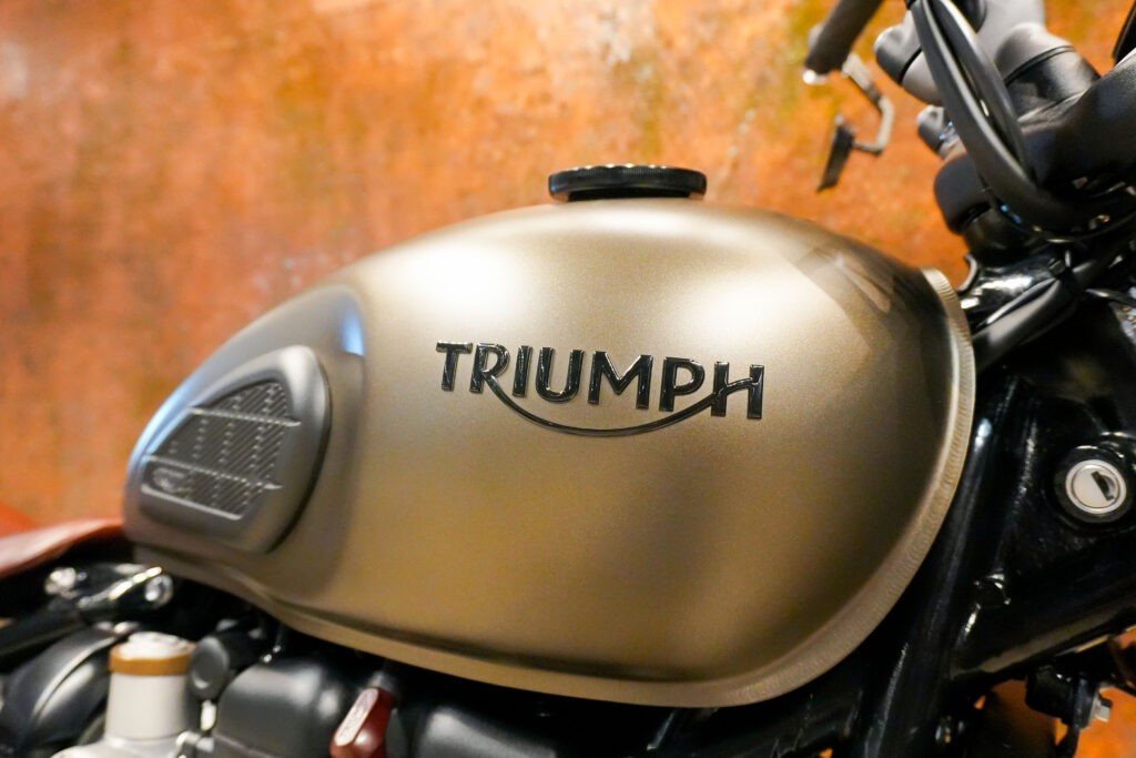 2020 TRIUMPH BONEVILLE BOBBER