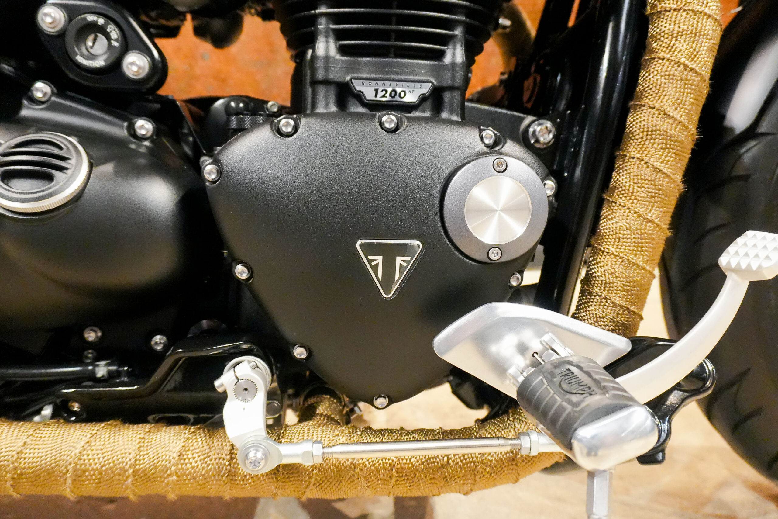 2020 TRIUMPH BONEVILLE BOBBER