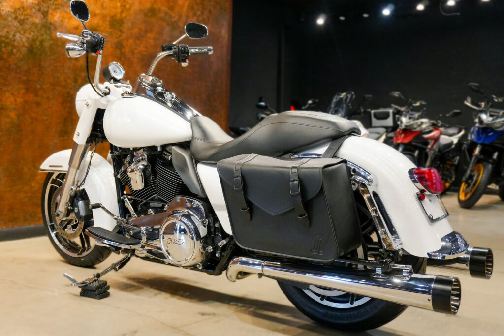 2021 HARLEY DAVIDSON ROAD KING