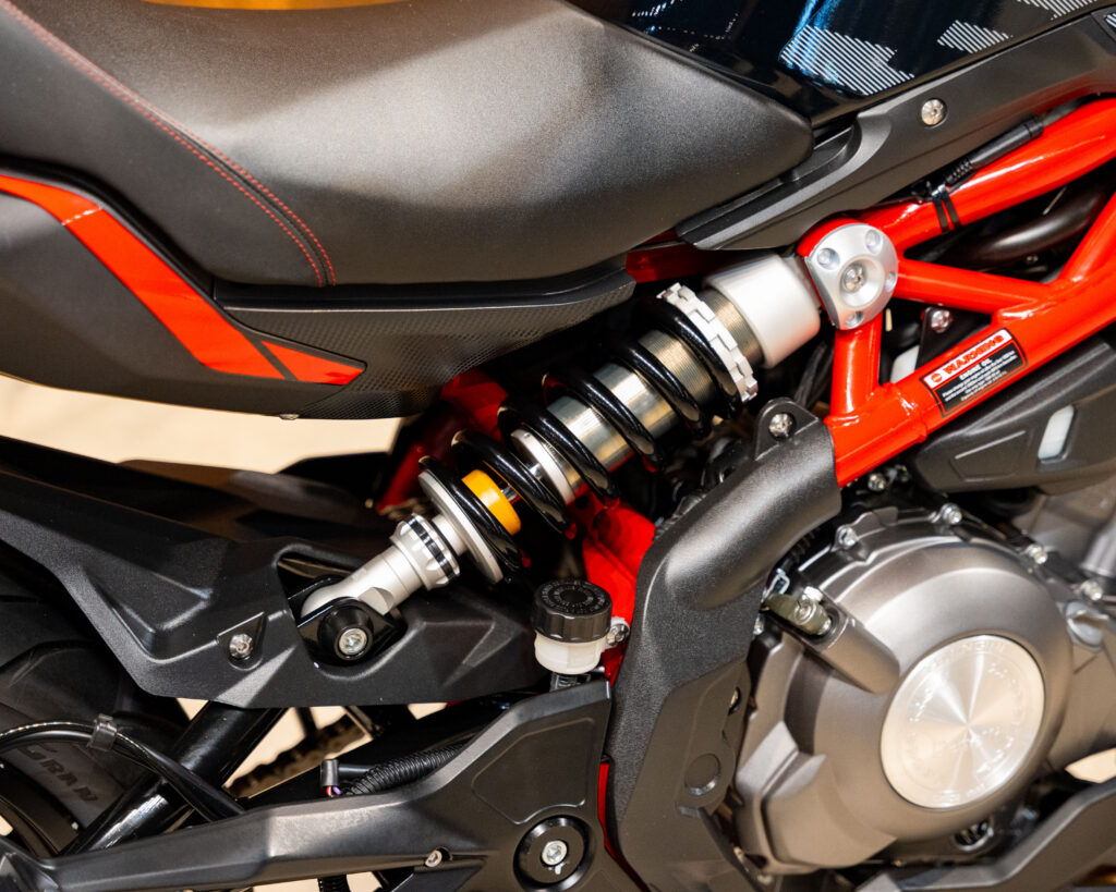 2023 BENELLI 302S