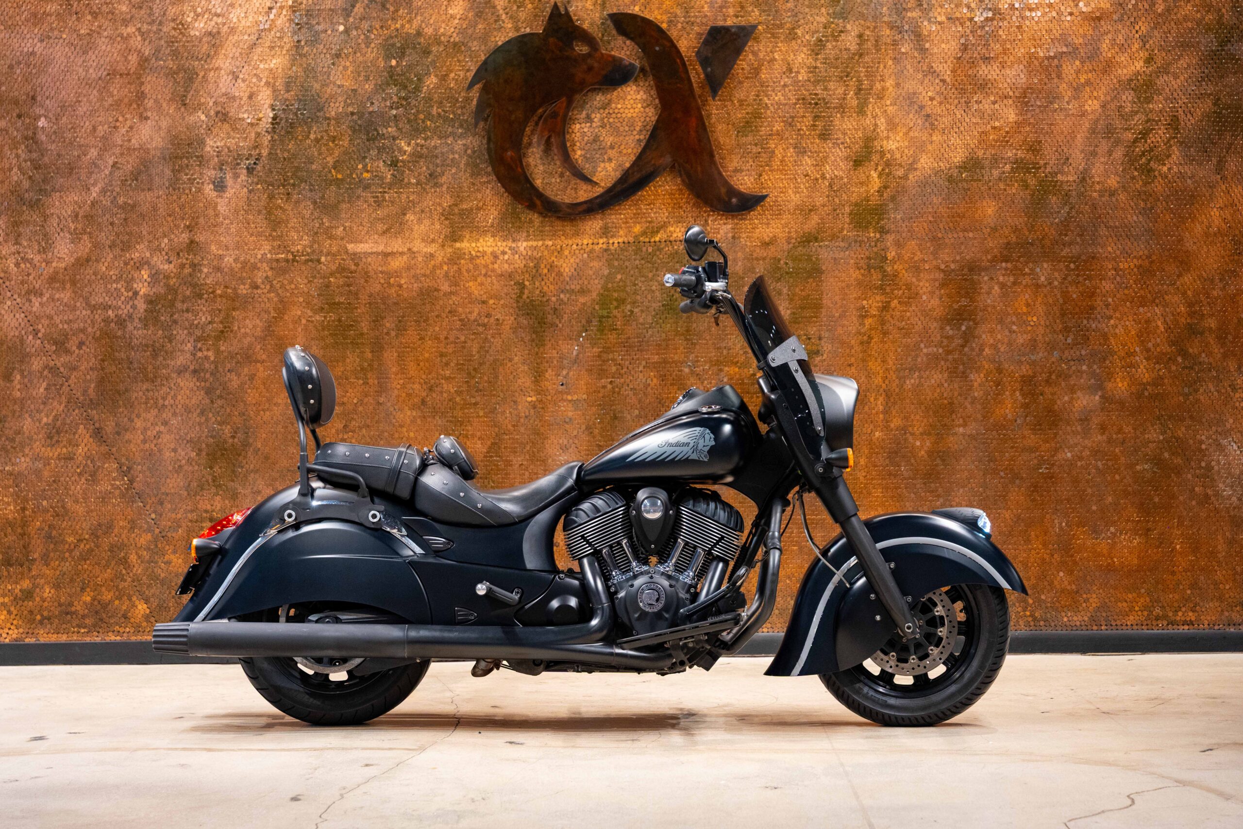 2016 INDIAN CHIEF DARK HORSE