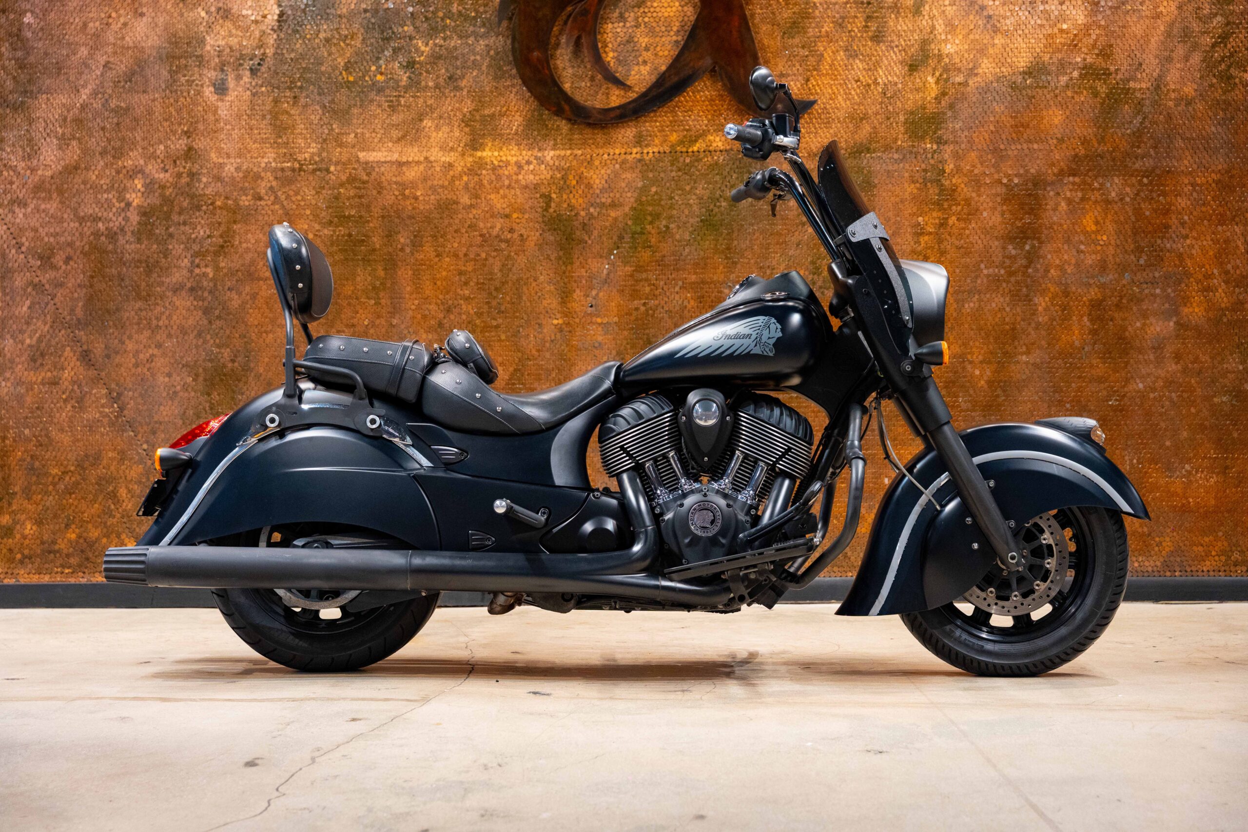 2016 INDIAN CHIEF DARK HORSE