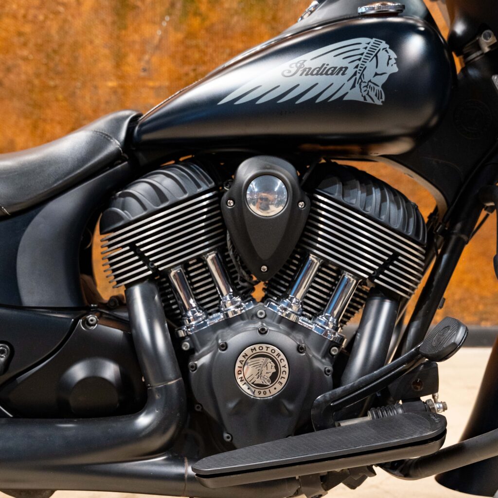 2016 INDIAN CHIEF DARK HORSE