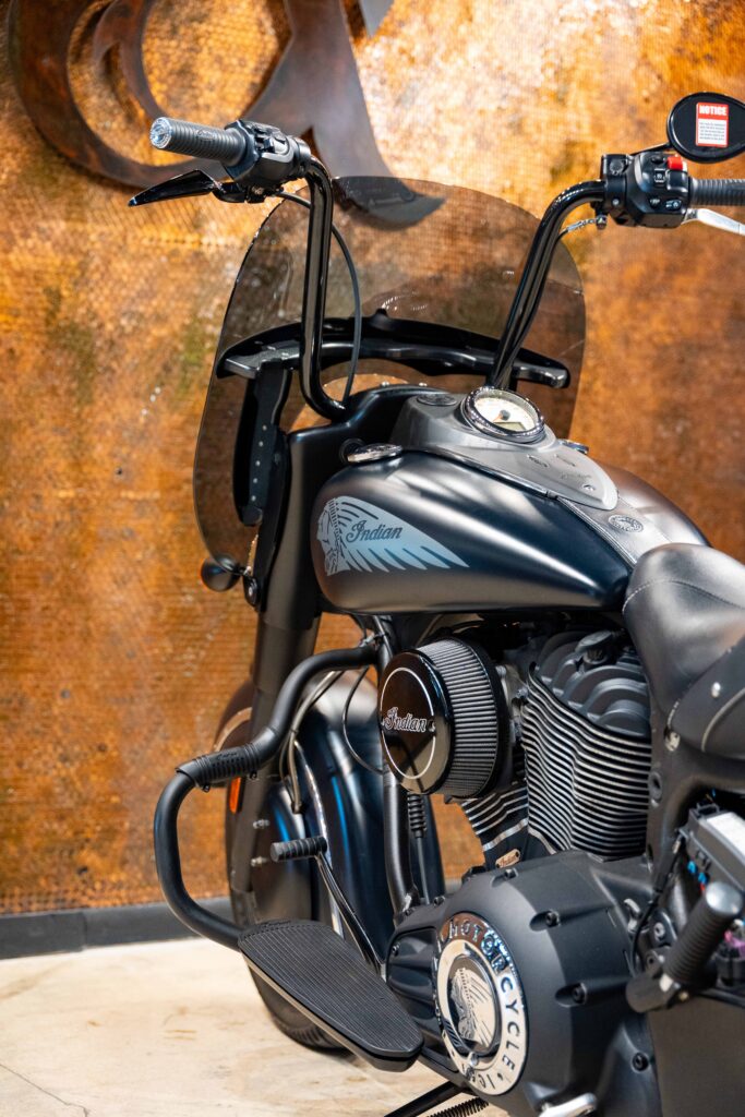 2016 INDIAN CHIEF DARK HORSE