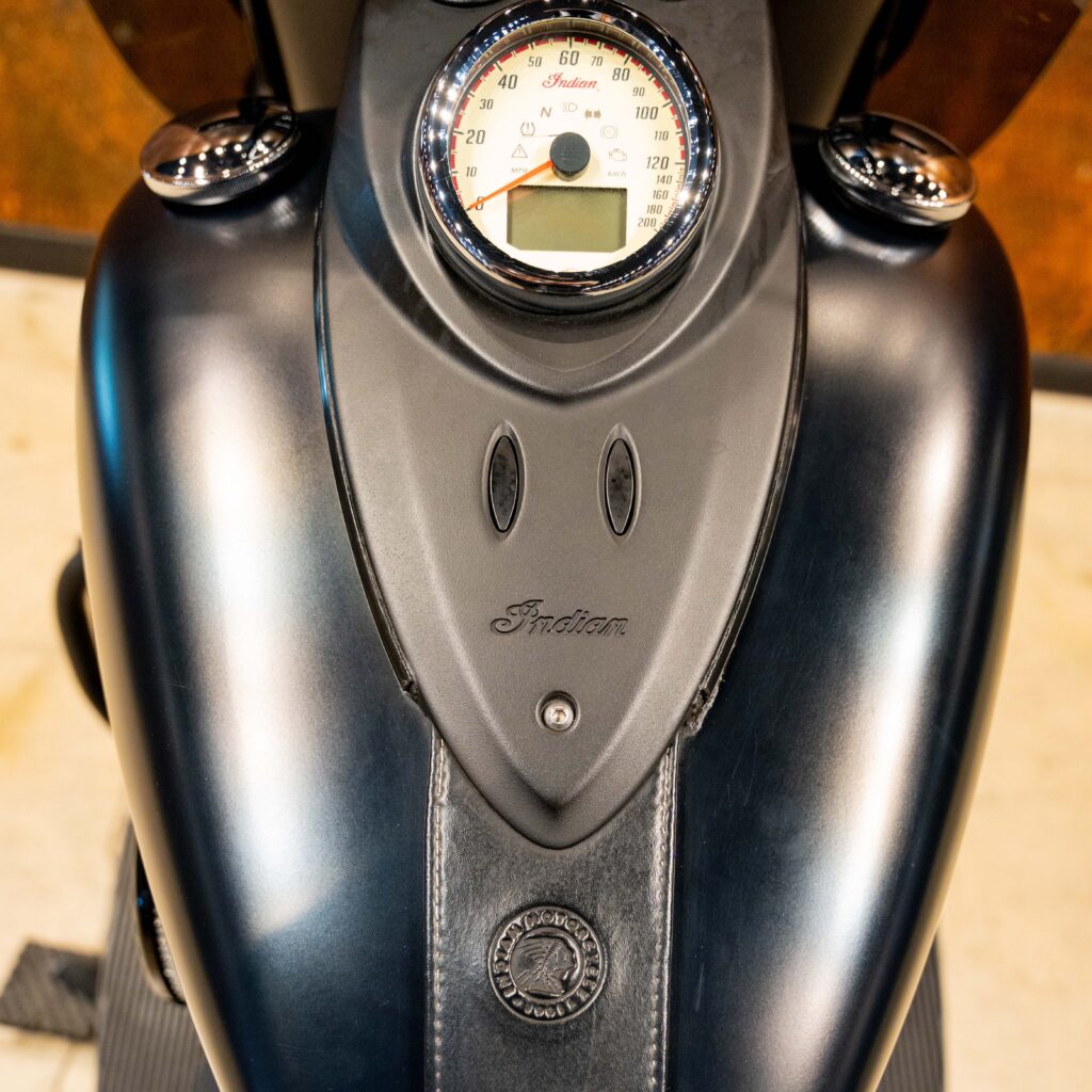 2016 INDIAN CHIEF DARK HORSE