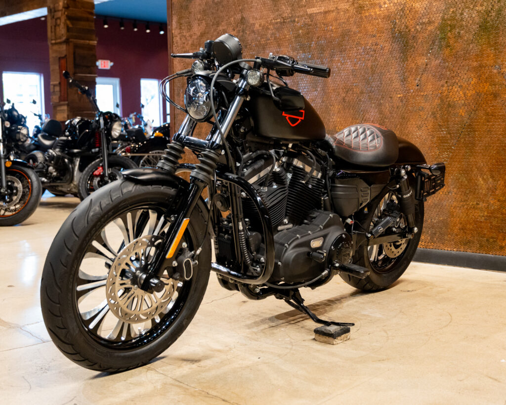 2019 HD SPORTSTER IRON 883™