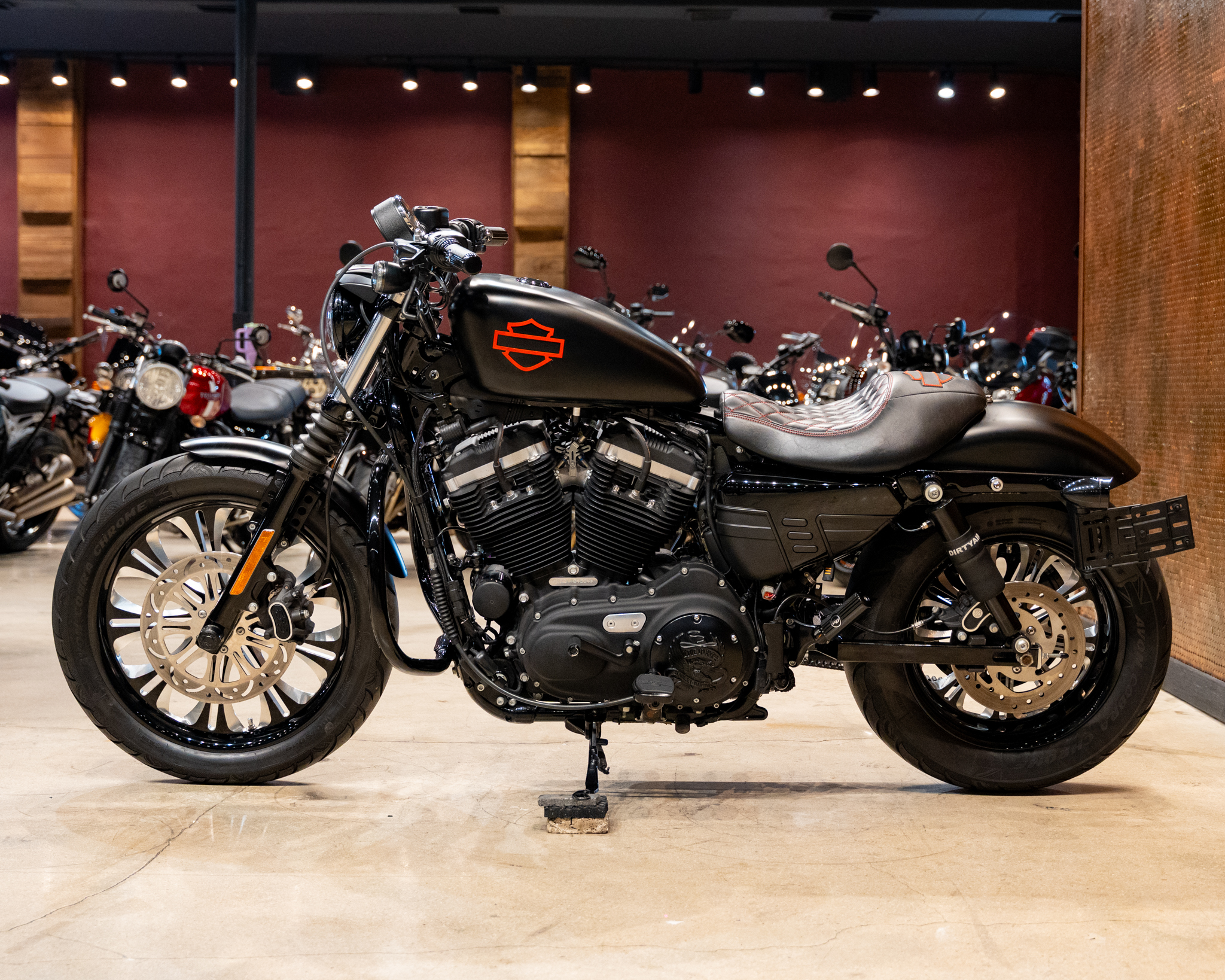 2019 HD SPORTSTER IRON 883™