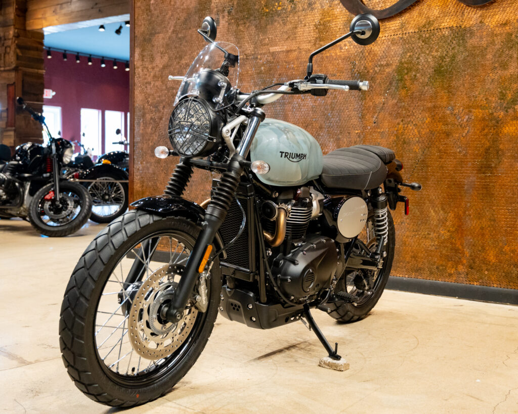 2022 TRIUMPH STREET SCRAMBLER 900
