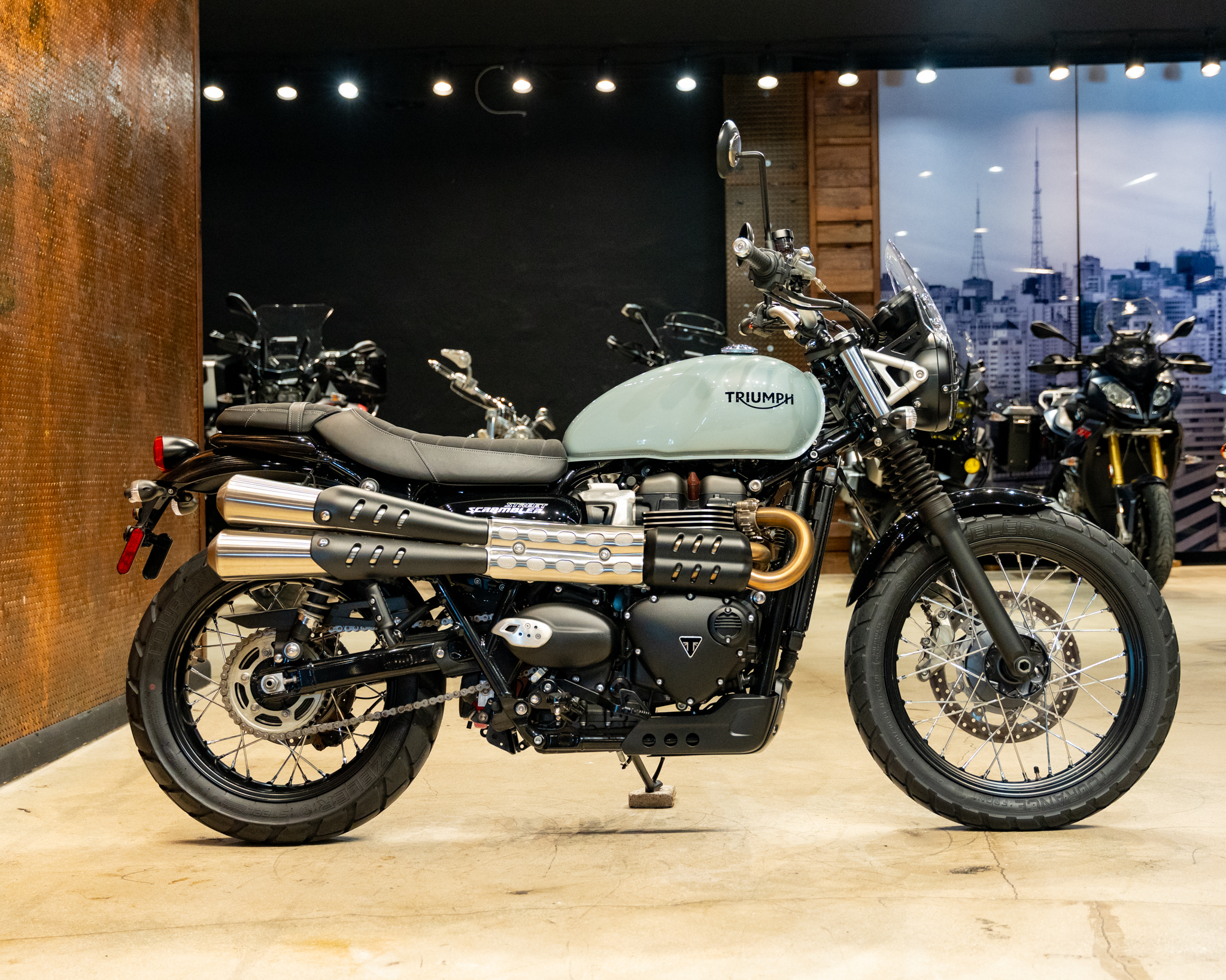 2022 TRIUMPH STREET SCRAMBLER 900