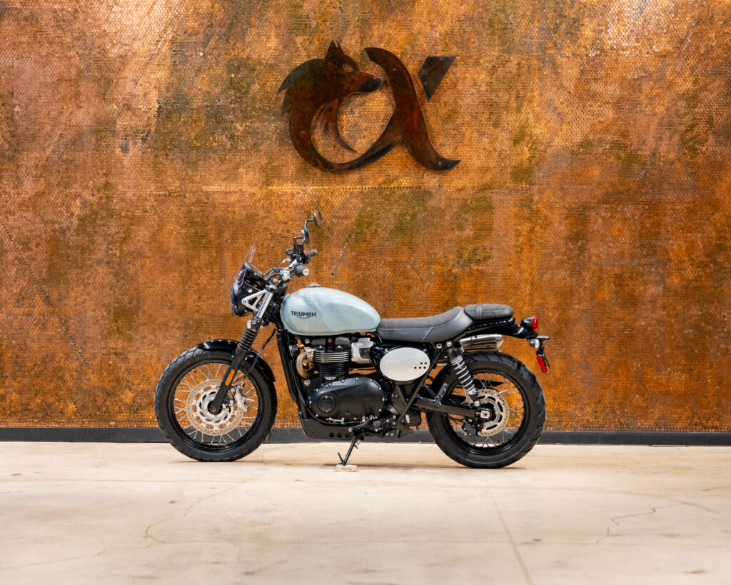 2022 TRIUMPH STREET SCRAMBLER 900