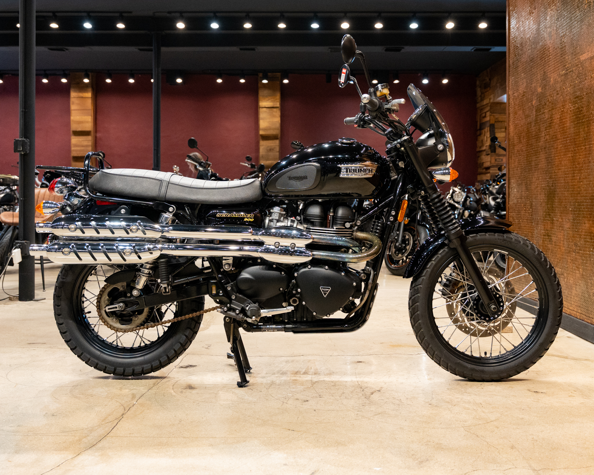 2017 TRIUMPH STREET SCRAMBLER