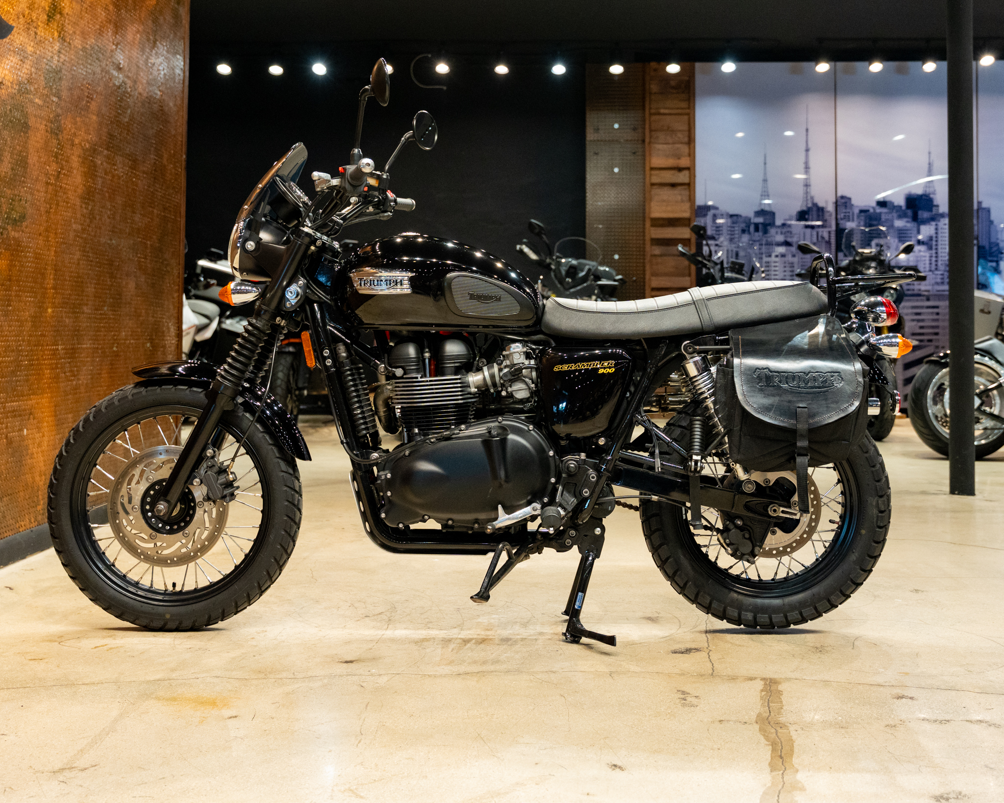 2017 TRIUMPH STREET SCRAMBLER