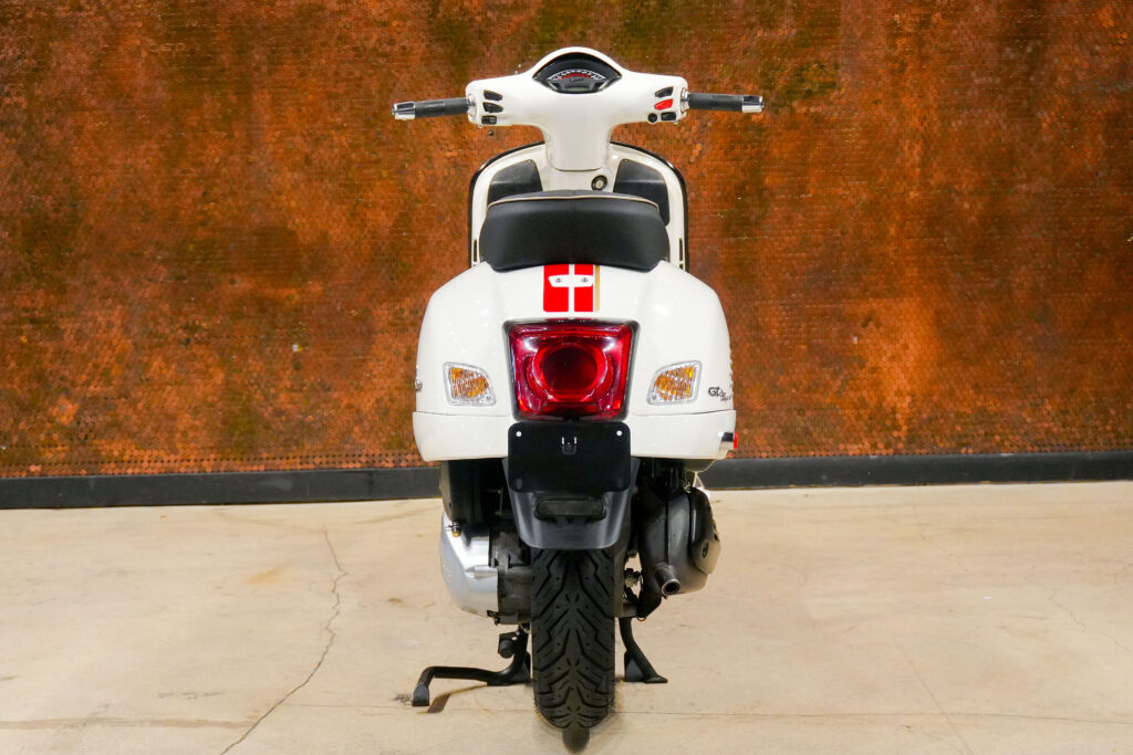2021 VESPA GTS300 SUPER SPORT