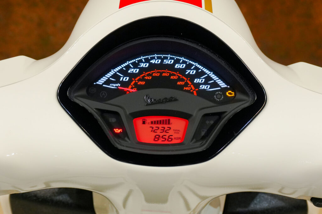 2021 VESPA GTS300 SUPER SPORT