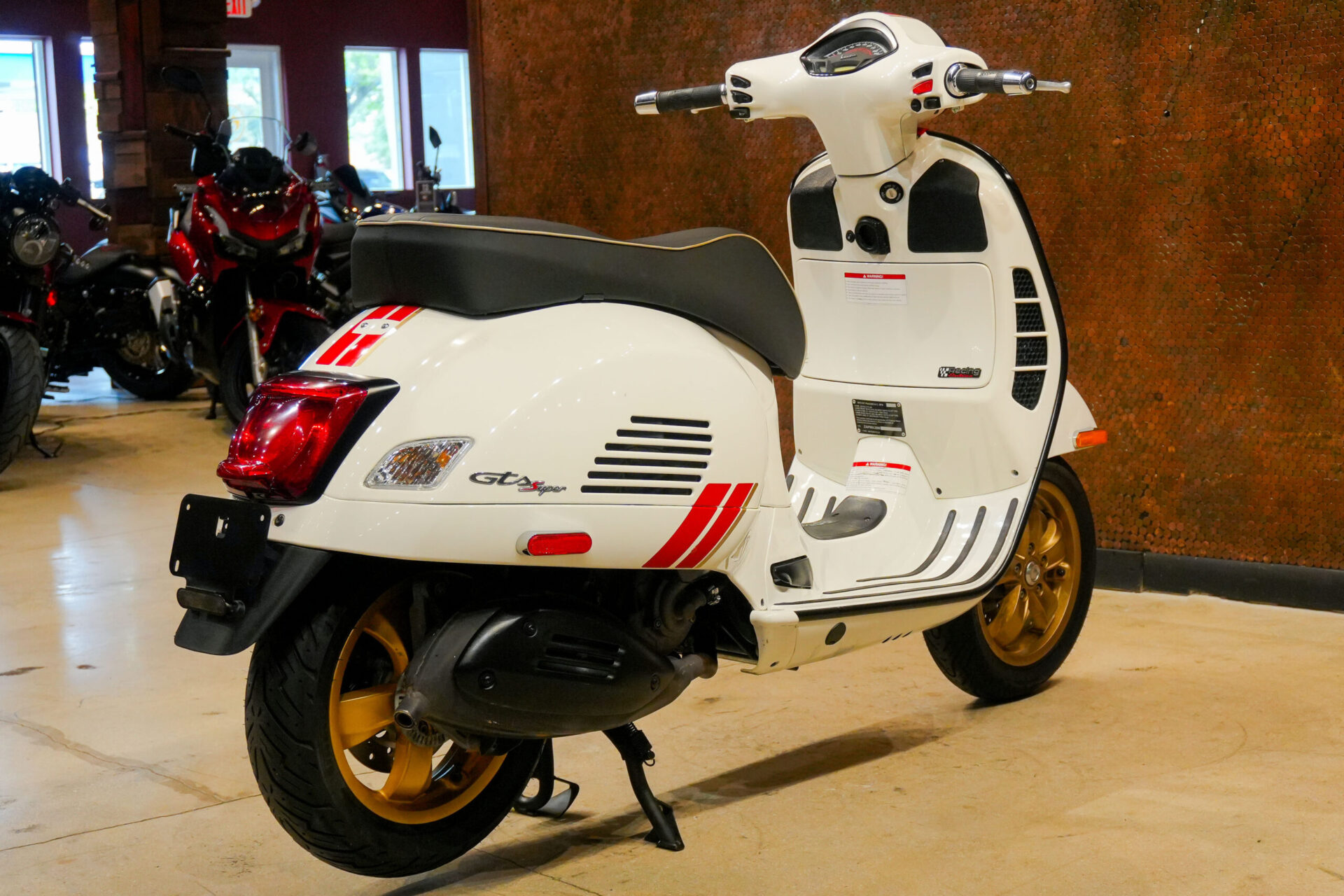 2021 VESPA GTS300 SUPER SPORT