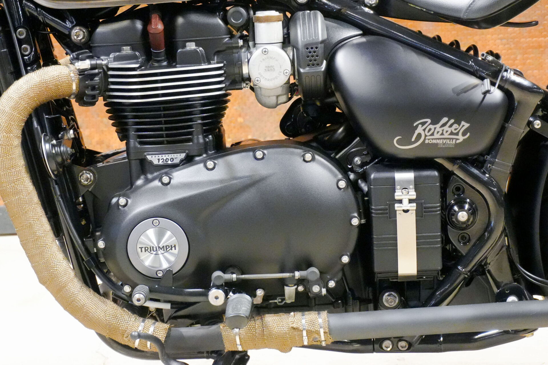 2020 TRIUMPH BONEVILLE BOBBER