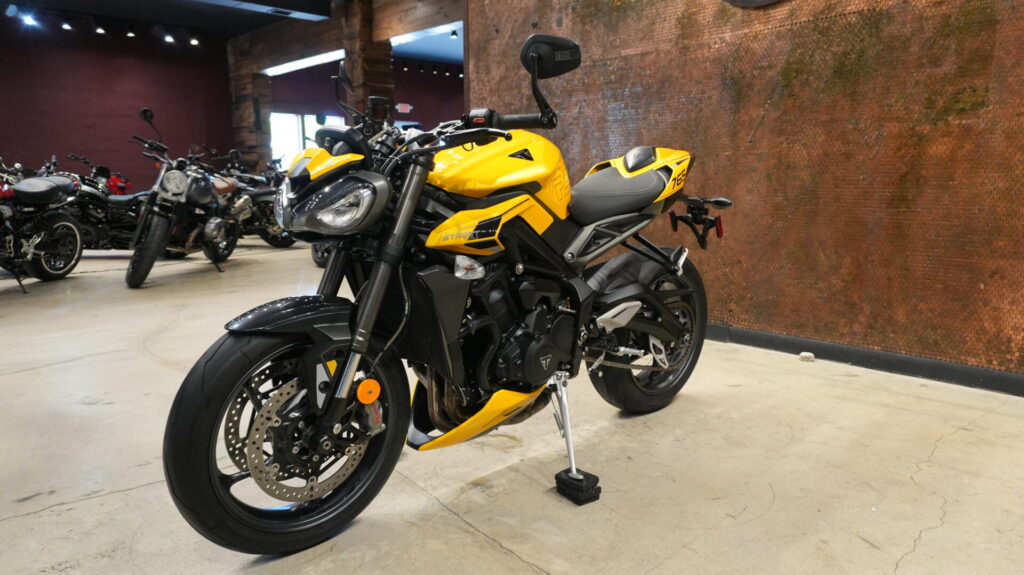 2024 TRIUMPH STREET TRIPLE RS