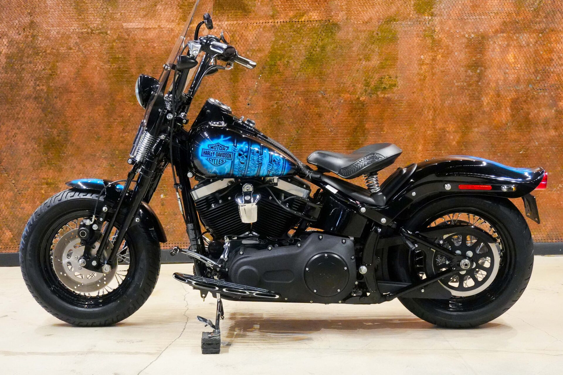 2009 HARLEY DAVIDSON CROSS BONES